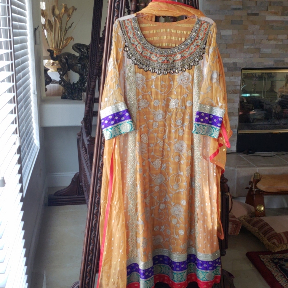 Gorgeous 3 piece Pakistani/indian Formal wear